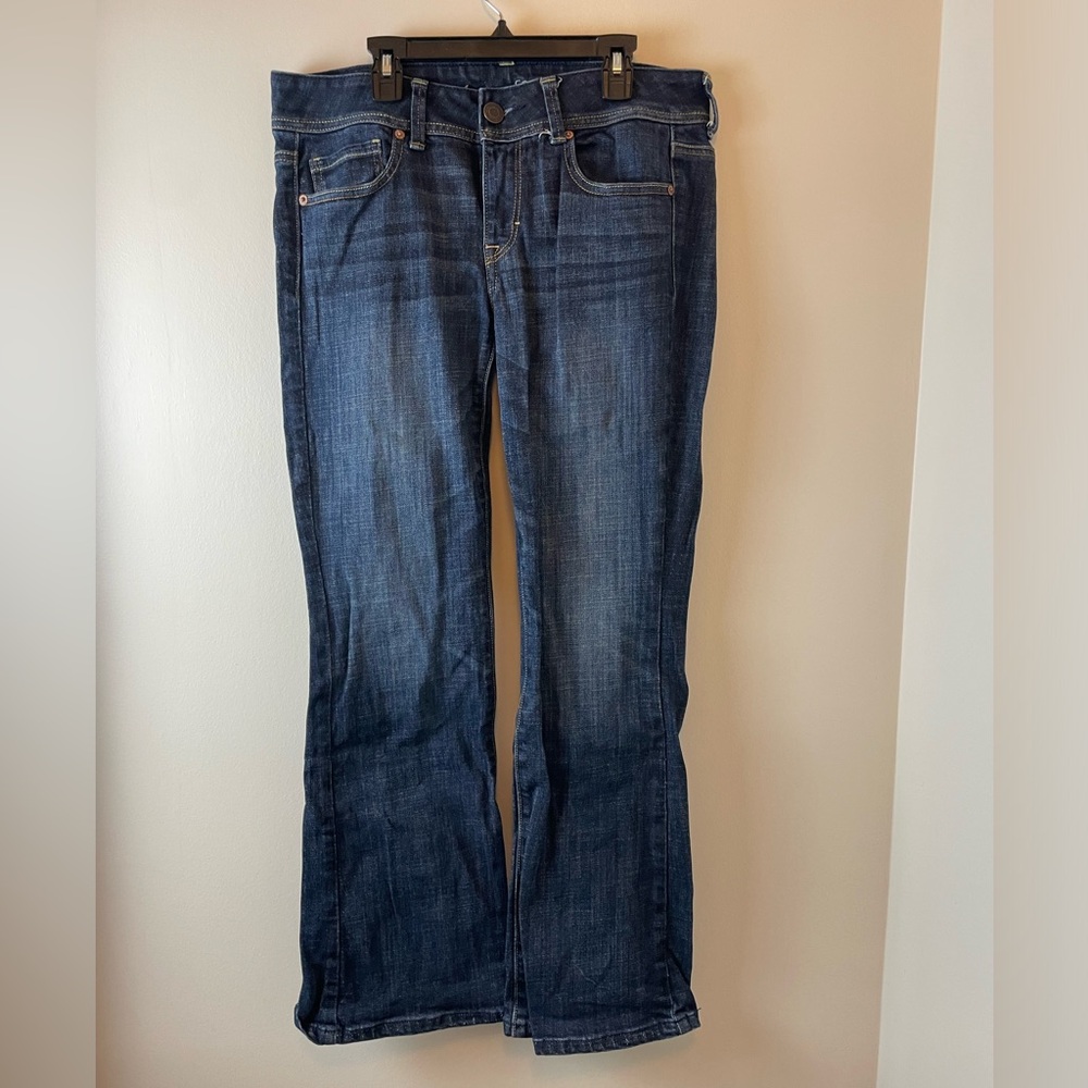 American Eagle Dark Wash Original Boot Cut Low Rise Jeans, Size 8 Short